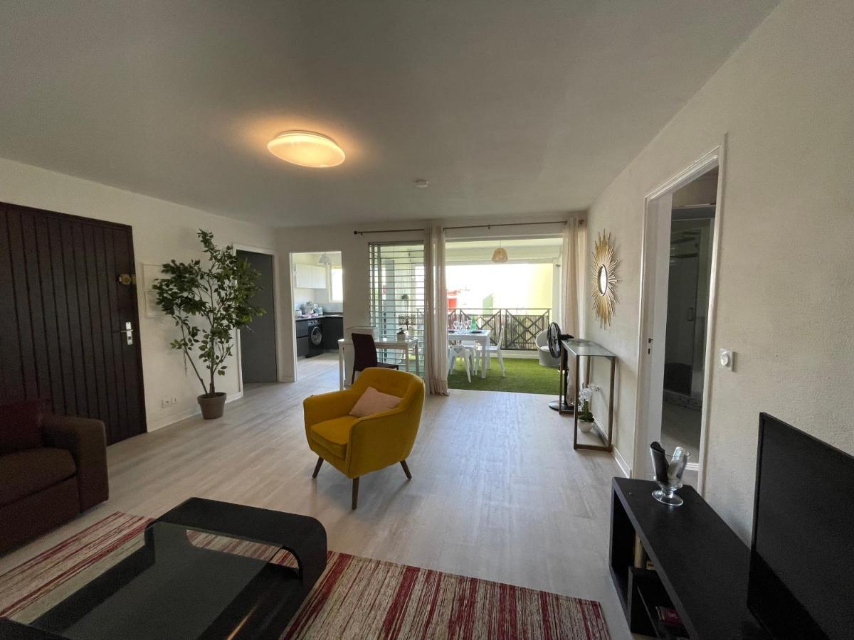 Apartamento Jarry Entre Chien Et Loup Baie-Mahault Exterior foto